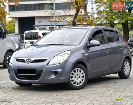 Хендай и20 2012 в Днепре (Днепропетровске) на Automoto.ua Серый Хендай и20, объемом двигателя 1.25 л и пробегом 90 тыс. км за 6450 $, фото 1 на Automoto.ua