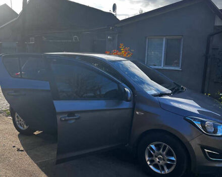 Серый Хендай и20, объемом двигателя 1.4 л и пробегом 111 тыс. км за 7400 $, фото 7 на Automoto.ua