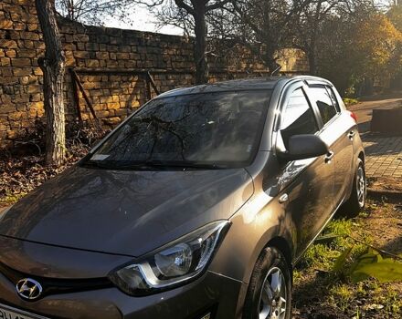 Серый Хендай и20, объемом двигателя 1.4 л и пробегом 110 тыс. км за 7500 $, фото 6 на Automoto.ua