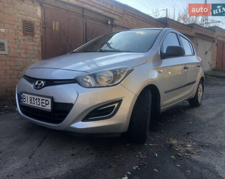 Серый Хендай и20, объемом двигателя 1.12 л и пробегом 215 тыс. км за 6500 $, фото 2 на Automoto.ua