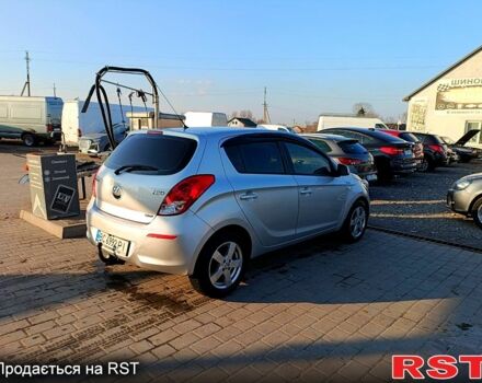 Серый Хендай и20, объемом двигателя 1.1 л и пробегом 122 тыс. км за 5400 $, фото 1 на Automoto.ua
