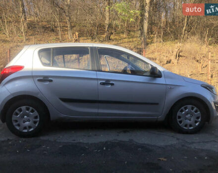 Серый Хендай и20, объемом двигателя 1.12 л и пробегом 215 тыс. км за 6500 $, фото 5 на Automoto.ua