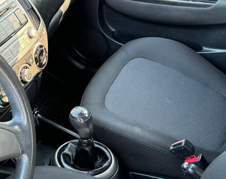 Серый Хендай и20, объемом двигателя 1.12 л и пробегом 126 тыс. км за 6400 $, фото 14 на Automoto.ua