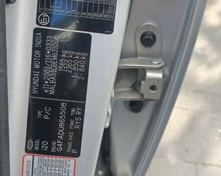 Серый Хендай и20, объемом двигателя 1.4 л и пробегом 99 тыс. км за 7300 $, фото 11 на Automoto.ua