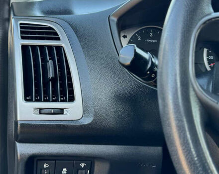 Серый Хендай и20, объемом двигателя 1.12 л и пробегом 126 тыс. км за 6400 $, фото 8 на Automoto.ua