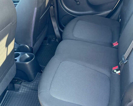 Серый Хендай и20, объемом двигателя 1.12 л и пробегом 126 тыс. км за 6400 $, фото 21 на Automoto.ua