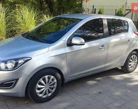 Серый Хендай и20, объемом двигателя 1.4 л и пробегом 99 тыс. км за 7300 $, фото 1 на Automoto.ua