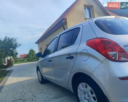 Сірий Хендай і20, об'ємом двигуна 1.25 л та пробігом 176 тис. км за 5800 $, фото 6 на Automoto.ua