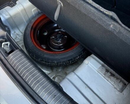 Серый Хендай и20, объемом двигателя 1.2 л и пробегом 198 тыс. км за 4300 $, фото 13 на Automoto.ua