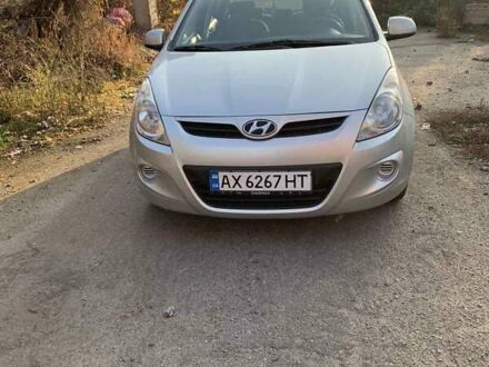 Хендай и20 2010 в Харькове на Automoto.ua Серый Хендай и20, объемом двигателя 1.25 л и пробегом 140 тыс. км за 5200 $, фото 1 на Automoto.ua