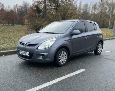 Серый Хендай и20, объемом двигателя 1.4 л и пробегом 188 тыс. км за 6700 $, фото 1 на Automoto.ua