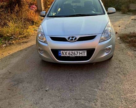 Хендай и20 2010 в Харькове на Automoto.ua Серый Хендай и20, объемом двигателя 1.2 л и пробегом 140 тыс. км за 5200 $, фото 1 на Automoto.ua