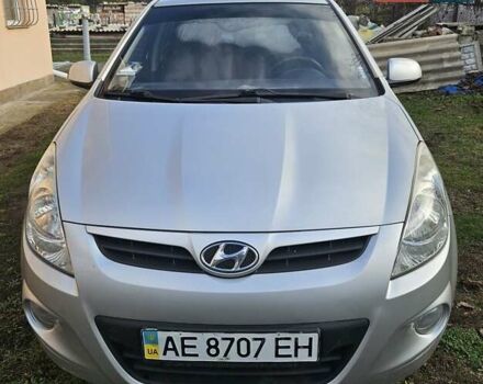 Серый Хендай и20, объемом двигателя 1.2 л и пробегом 181 тыс. км за 4600 $, фото 1 на Automoto.ua