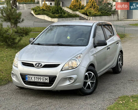 Серый Хендай и20, объемом двигателя 1.4 л и пробегом 273 тыс. км за 4999 $, фото 1 на Automoto.ua