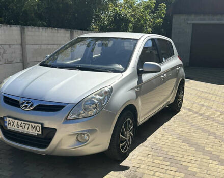 Сірий Хендай і20, об'ємом двигуна 1.4 л та пробігом 113 тис. км за 7500 $, фото 1 на Automoto.ua