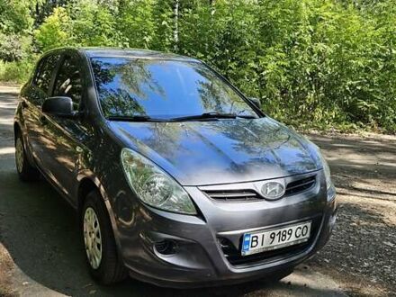 Серый Хендай и20, объемом двигателя 1.4 л и пробегом 230 тыс. км за 6500 $, фото 1 на Automoto.ua