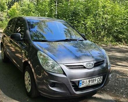 Серый Хендай и20, объемом двигателя 1.4 л и пробегом 230 тыс. км за 6500 $, фото 1 на Automoto.ua