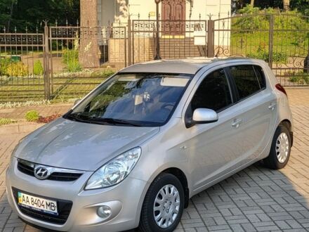 Хендай и20 2012 в Прилуках на Automoto.ua Серый Хендай и20, объемом двигателя 1.4 л и пробегом 125 тыс. км за 8200 $, фото 1 на Automoto.ua
