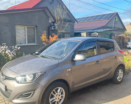 Серый Хендай и20, объемом двигателя 1.4 л и пробегом 111 тыс. км за 7400 $, фото 1 на Automoto.ua