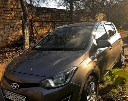 Серый Хендай и20, объемом двигателя 1.4 л и пробегом 110 тыс. км за 7500 $, фото 1 на Automoto.ua