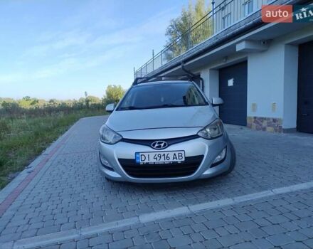 Серый Хендай и20, объемом двигателя 1.2 л и пробегом 230 тыс. км за 4999 $, фото 1 на Automoto.ua