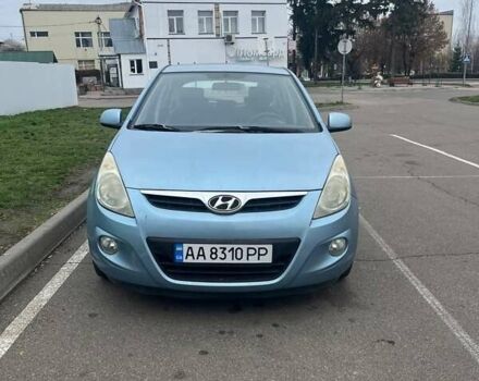 Синій Хендай і20, об'ємом двигуна 1.4 л та пробігом 302 тис. км за 5500 $, фото 1 на Automoto.ua