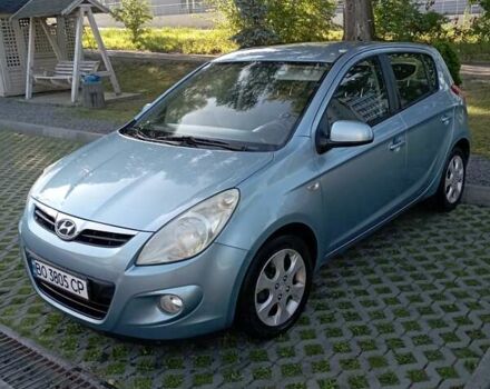 Синий Хендай и20, объемом двигателя 1.4 л и пробегом 212 тыс. км за 5400 $, фото 3 на Automoto.ua