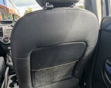 Синий Хендай и20, объемом двигателя 1.25 л и пробегом 230 тыс. км за 4900 $, фото 8 на Automoto.ua