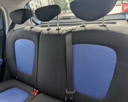 Синий Хендай и20, объемом двигателя 1.25 л и пробегом 230 тыс. км за 4900 $, фото 2 на Automoto.ua