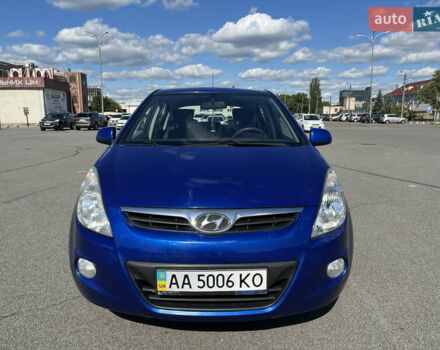 Синий Хендай и20, объемом двигателя 1.4 л и пробегом 180 тыс. км за 7400 $, фото 12 на Automoto.ua