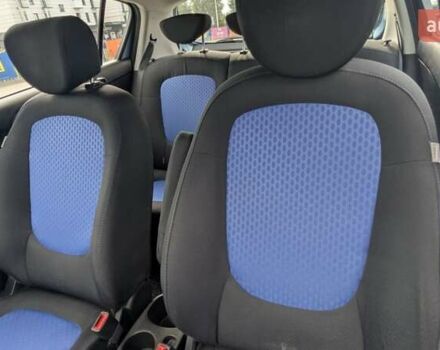 Синий Хендай и20, объемом двигателя 1.25 л и пробегом 230 тыс. км за 4900 $, фото 12 на Automoto.ua