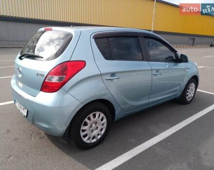 Синий Хендай и20, объемом двигателя 1.25 л и пробегом 205 тыс. км за 4900 $, фото 2 на Automoto.ua