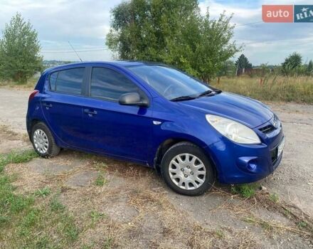 Синий Хендай и20, объемом двигателя 1.25 л и пробегом 160 тыс. км за 4999 $, фото 2 на Automoto.ua