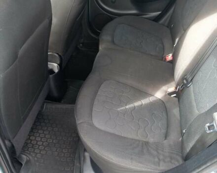 Синий Хендай и20, объемом двигателя 1.25 л и пробегом 205 тыс. км за 4900 $, фото 10 на Automoto.ua