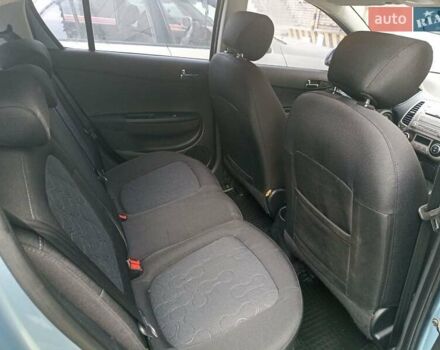 Синій Хендай і20, об'ємом двигуна 1.4 л та пробігом 112 тис. км за 7500 $, фото 2 на Automoto.ua