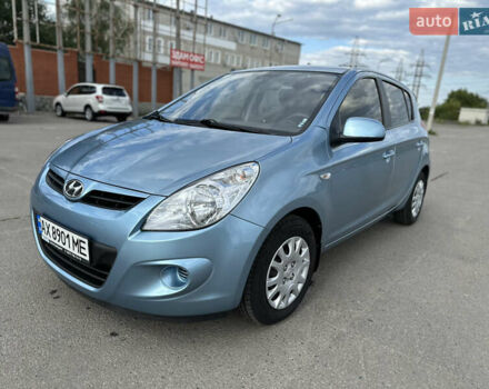 Синий Хендай и20, объемом двигателя 1.4 л и пробегом 50 тыс. км за 8700 $, фото 3 на Automoto.ua