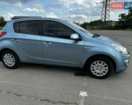 Синий Хендай и20, объемом двигателя 1.4 л и пробегом 50 тыс. км за 8700 $, фото 4 на Automoto.ua