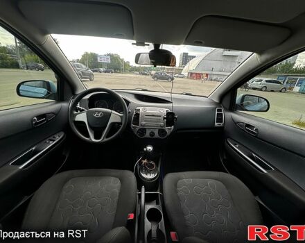 Синий Хендай и20, объемом двигателя 1.4 л и пробегом 50 тыс. км за 8400 $, фото 8 на Automoto.ua