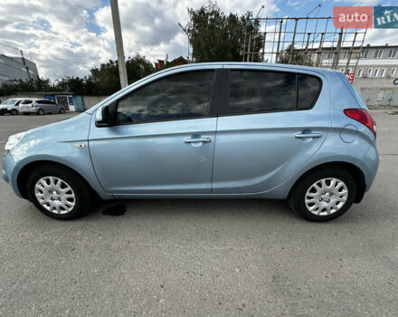 Синий Хендай и20, объемом двигателя 1.4 л и пробегом 50 тыс. км за 8700 $, фото 8 на Automoto.ua