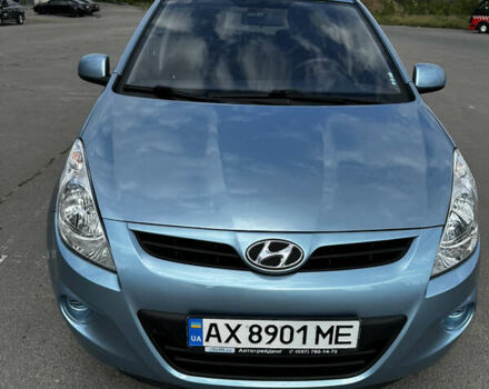 Синий Хендай и20, объемом двигателя 1.4 л и пробегом 50 тыс. км за 8700 $, фото 1 на Automoto.ua