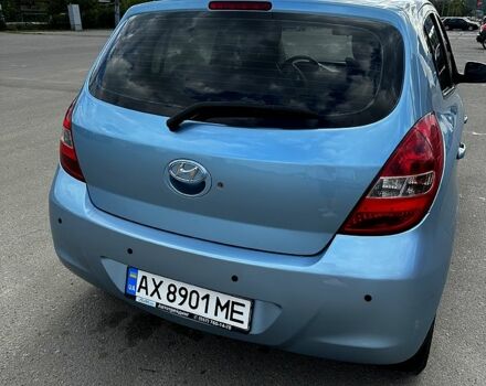 Синий Хендай и20, объемом двигателя 1.4 л и пробегом 50 тыс. км за 8400 $, фото 5 на Automoto.ua