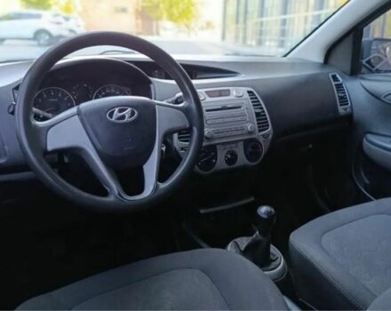 Синий Хендай и20, объемом двигателя 1.2 л и пробегом 209 тыс. км за 3900 $, фото 8 на Automoto.ua
