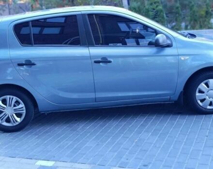 Синий Хендай и20, объемом двигателя 1.2 л и пробегом 209 тыс. км за 3900 $, фото 3 на Automoto.ua