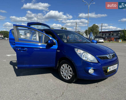 Синий Хендай и20, объемом двигателя 1.4 л и пробегом 180 тыс. км за 7400 $, фото 1 на Automoto.ua