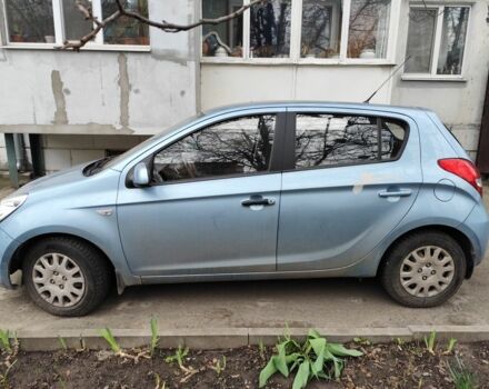 Синий Хендай и20, объемом двигателя 1.4 л и пробегом 127 тыс. км за 4492 $, фото 1 на Automoto.ua