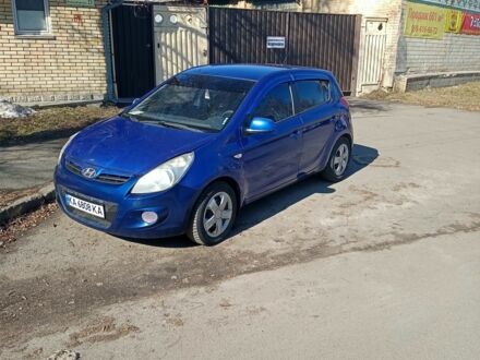 Синий Хендай и20, объемом двигателя 1.2 л и пробегом 222 тыс. км за 3500 $, фото 1 на Automoto.ua