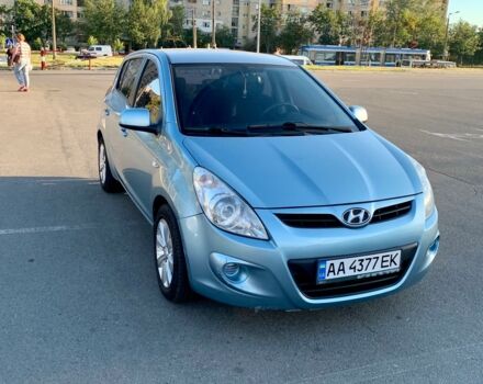 Синий Хендай и20, объемом двигателя 1.4 л и пробегом 138 тыс. км за 8000 $, фото 1 на Automoto.ua