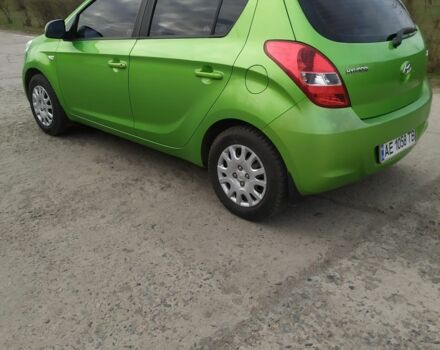 Хендай и20 2010 в Кривом Роге на Automoto.ua Зеленый Хендай и20, объемом двигателя 1.4 л и пробегом 95 тыс. км за 7200 $, фото 1 на Automoto.ua