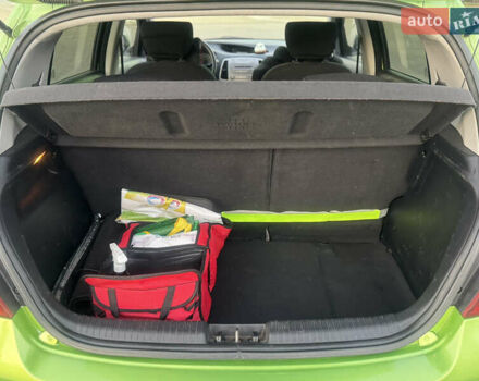 Зеленый Хендай и20, объемом двигателя 1.4 л и пробегом 125 тыс. км за 8000 $, фото 9 на Automoto.ua