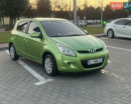 Зеленый Хендай и20, объемом двигателя 1.4 л и пробегом 125 тыс. км за 8000 $, фото 3 на Automoto.ua